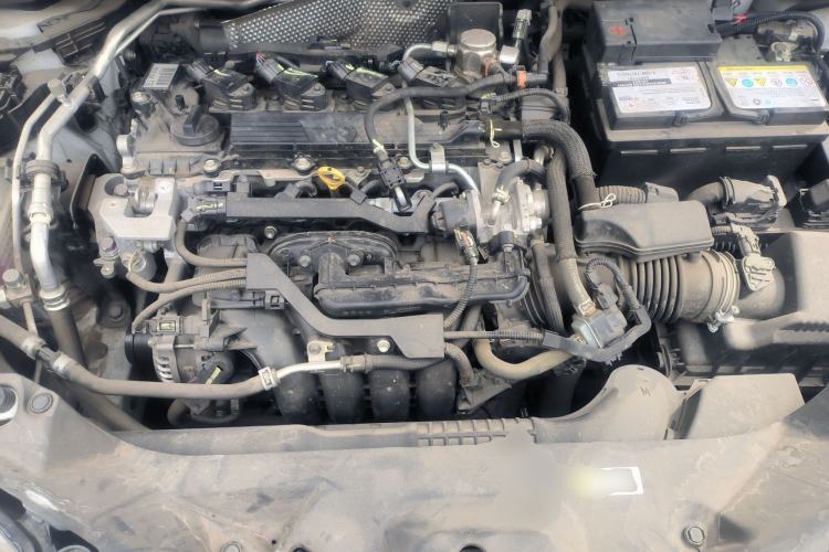 Used Toyota IZOA 2022 2.0L Yixing Version Engine Bay