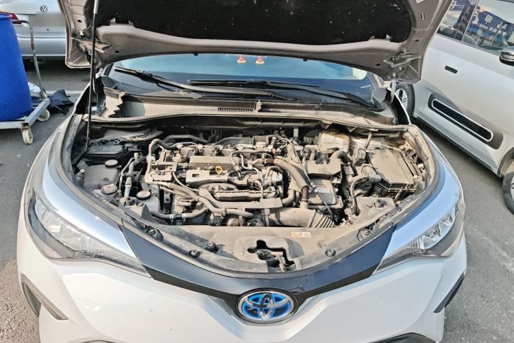 Used Toyota IZOA 2022 Dual-Motor 2.0L Yi Xing Edition Engine Bay
