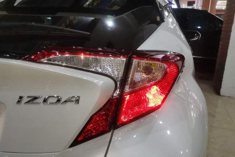 Used Toyota IZOA 2022 2.0L Yixing Version Exterior 1