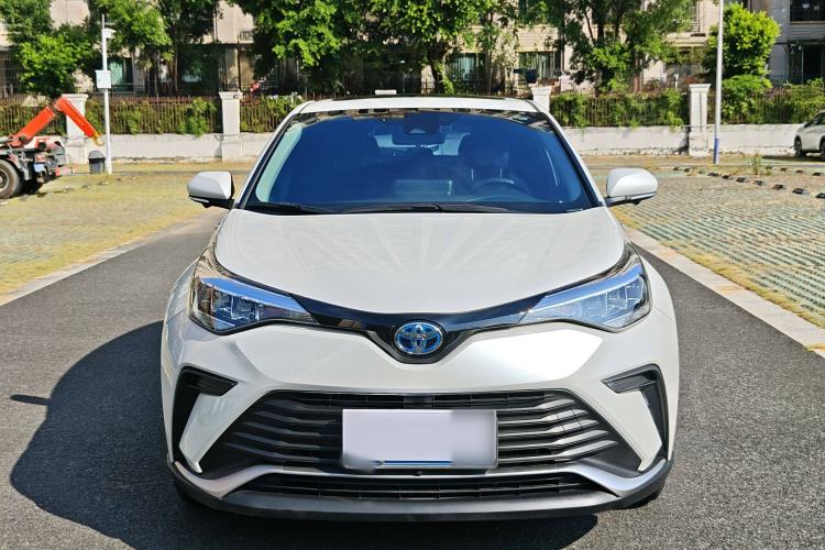 Used Toyota IZOA 2022 Dual-Motor 2.0L Yi Xing Edition Exterior 1
