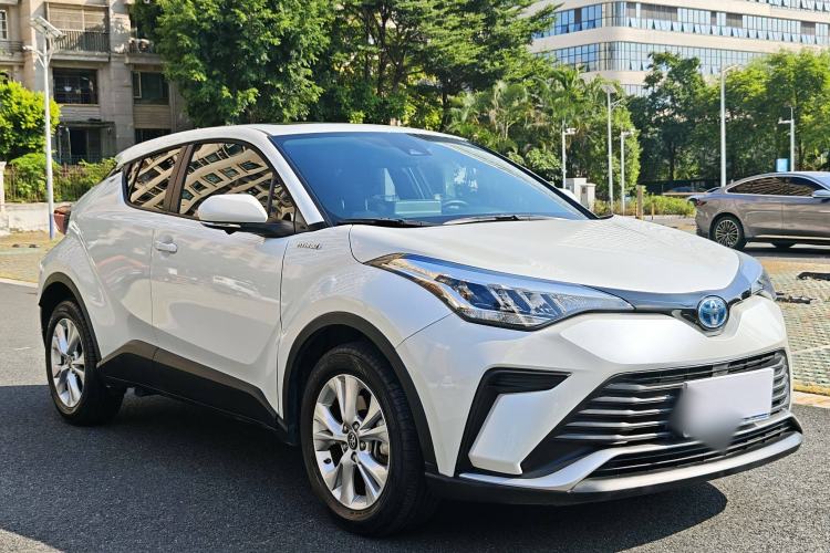 Used Toyota IZOA 2022 Dual-Motor 2.0L Yi Xing Edition Exterior 2