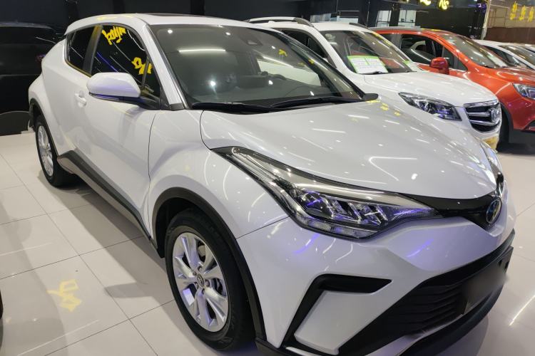 Used Toyota IZOA 2022 2.0L Yixing Version Exterior 2
