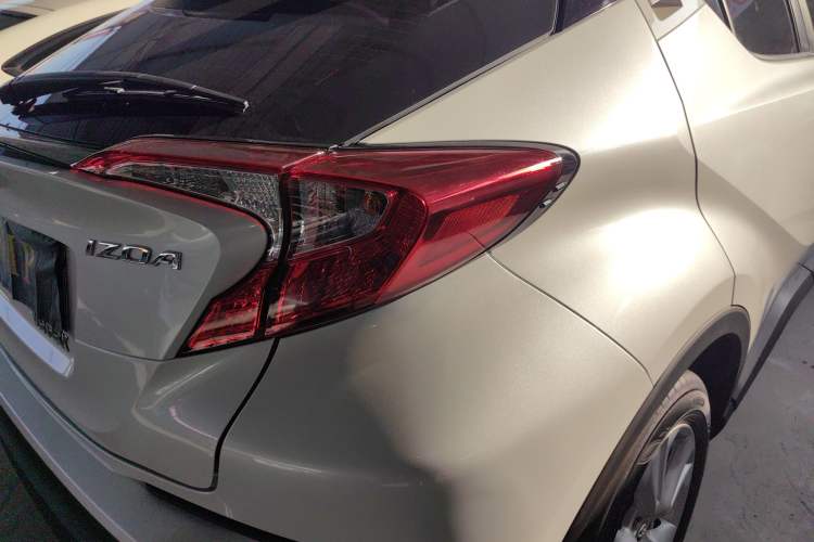 Used Toyota IZOA 2022 2.0L Yixing Version Exterior 3