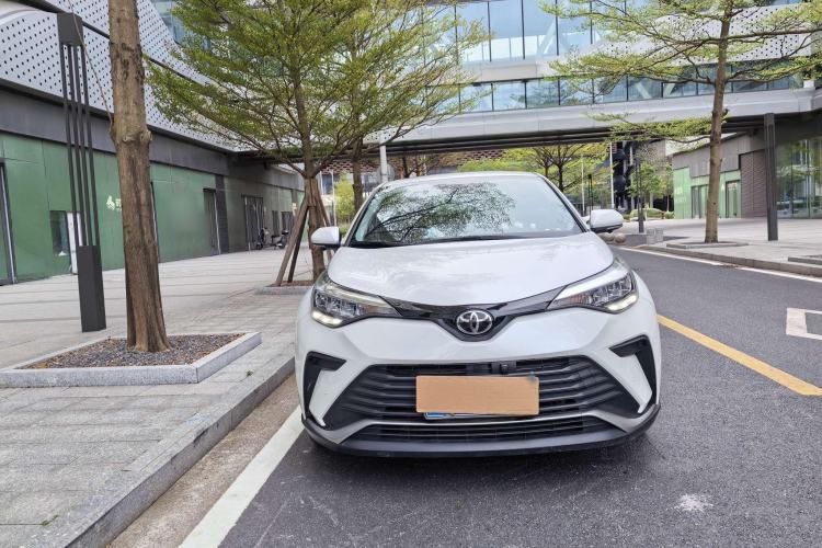 Used Toyota IZOA 2022 2.0L Yixing Version Exterior 4