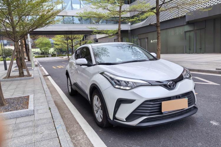 Used Toyota IZOA 2022 2.0L Yixing Version Exterior 5