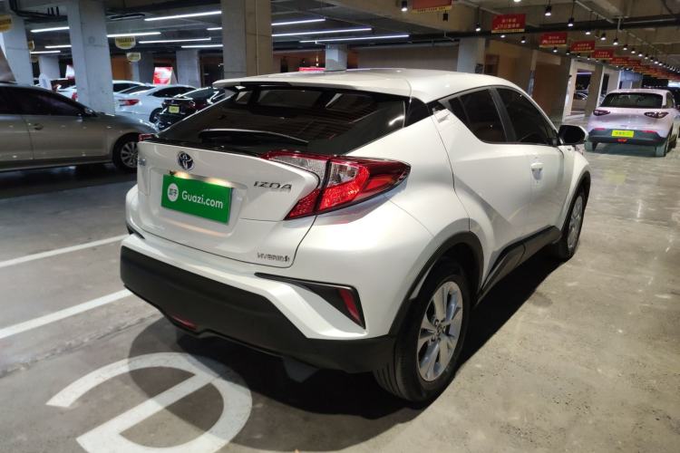 Used Toyota IZOA 2022 Dual-Motor 2.0L Yi Xing Edition Exterior 5