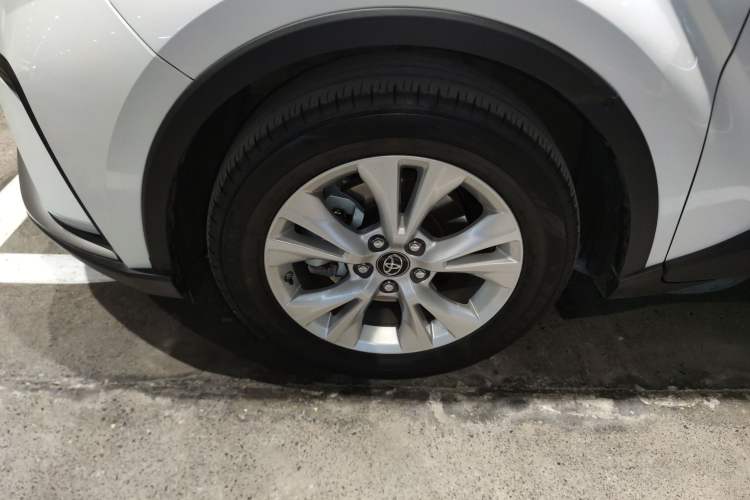 Used Toyota IZOA 2022 Dual-Motor 2.0L Yi Xing Edition Exterior 7