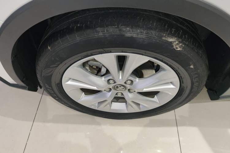 Used Toyota IZOA 2022 2.0L Yixing Version Exterior 7