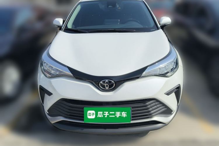 Used Toyota IZOA 2022 2.0L Yixing Version Front