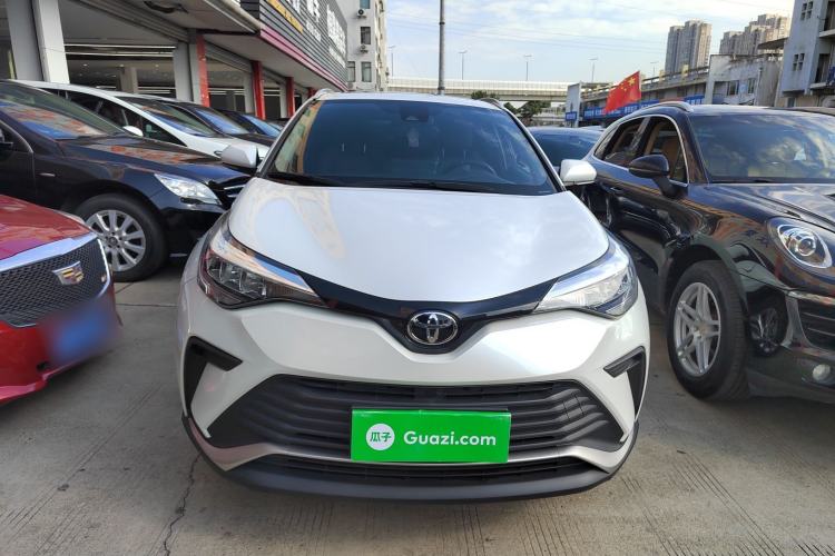 Used Toyota IZOA 2022 2.0L Yixing Version Front