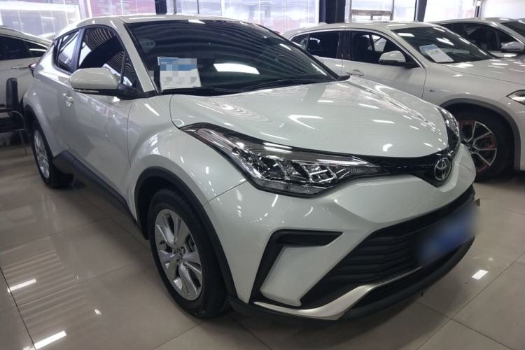 Used Toyota IZOA 2022 2.0L Yixing Version Front Right 45 Deg