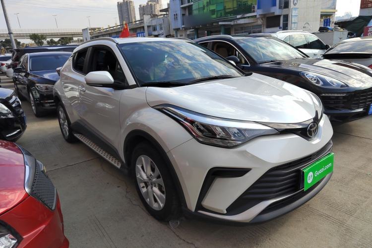 Used Toyota IZOA 2022 2.0L Yixing Version Front Right 45 Deg