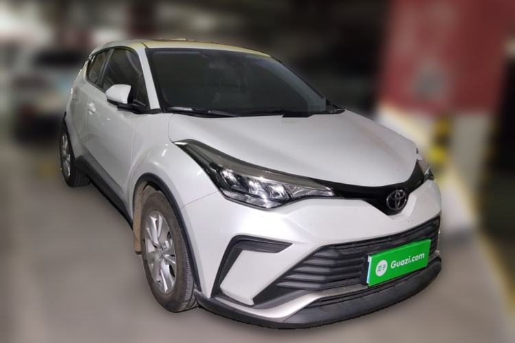 Used Toyota IZOA 2022 2.0L Yixing Version Front Right 45 Deg