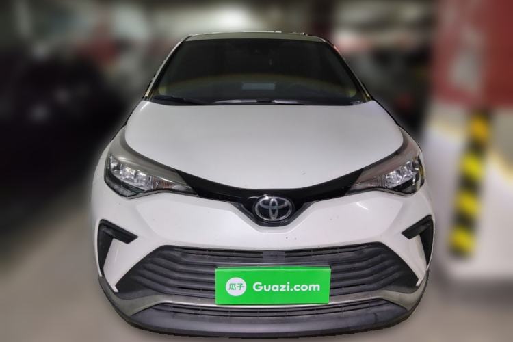 Used Toyota IZOA 2022 2.0L Yixing Version Front