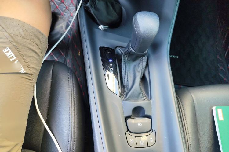 Used Toyota IZOA 2022 2.0L Yixing Version Gear Lever