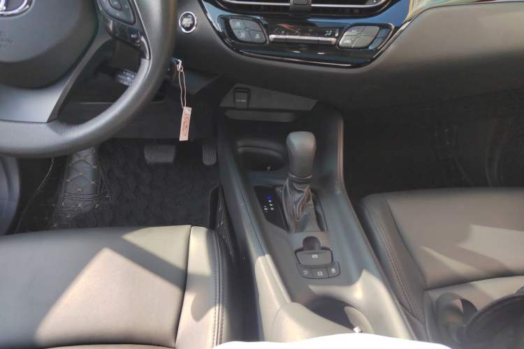 Used Toyota IZOA 2022 2.0L Yixing Version Gear Lever