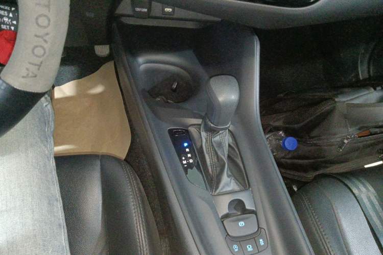 Used Toyota IZOA 2022 2.0L Yixing Version Gear Lever