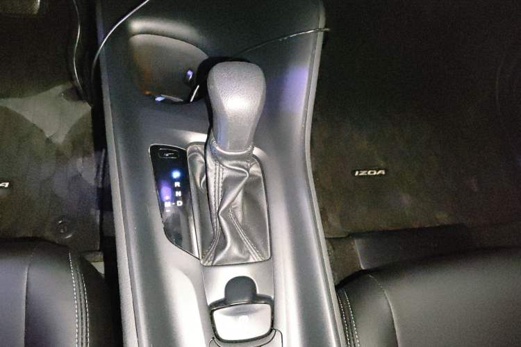 Used Toyota IZOA 2022 2.0L Yixing Version Gear Lever