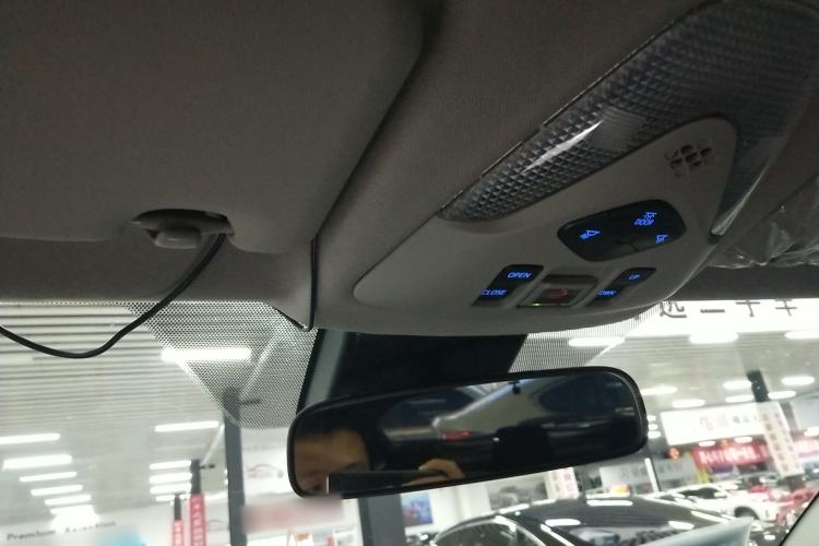 Used Toyota IZOA 2022 2.0L Yixing Version Headliner
