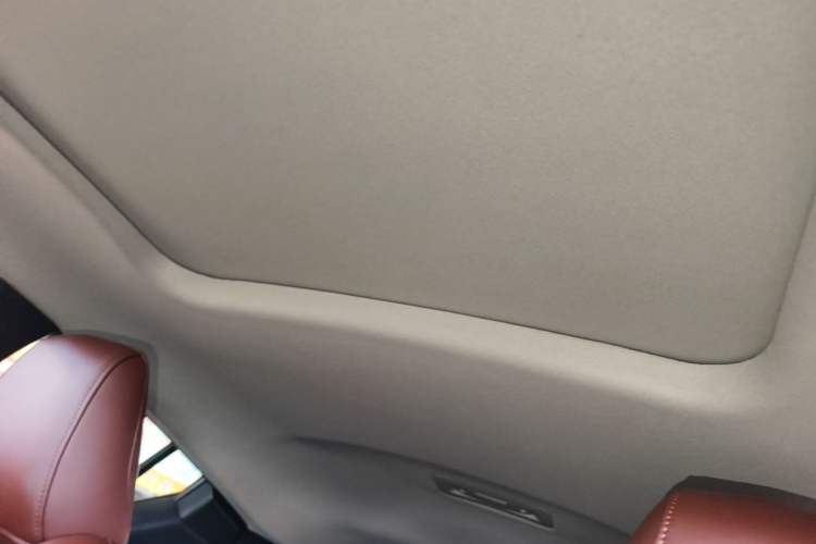 Used Toyota IZOA 2022 2.0L Yixing Version Headliner