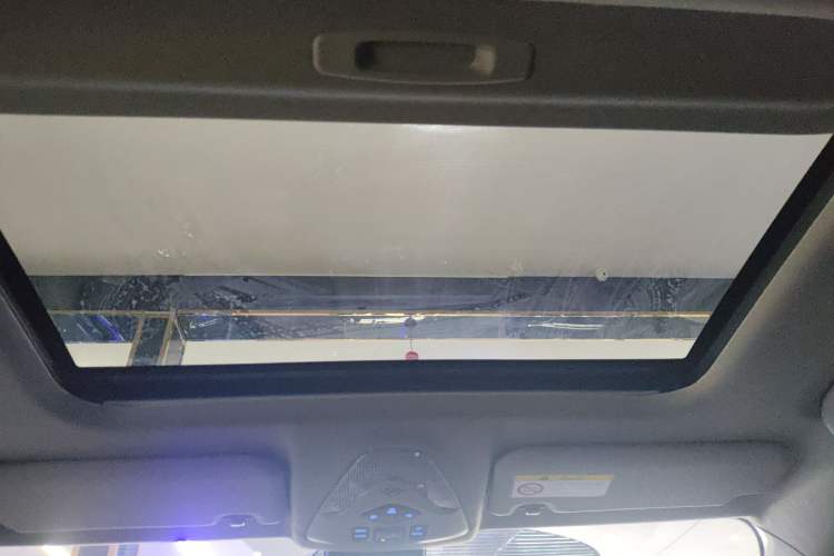 Used Toyota IZOA 2022 2.0L Yixing Version Headliner