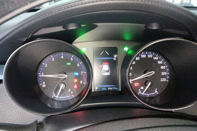 Used Toyota IZOA 2022 2.0L Yixing Version Instrument Cluster