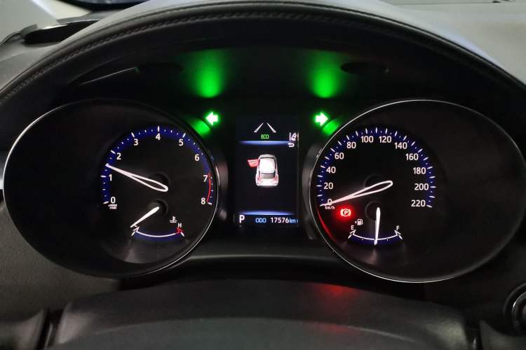 Used Toyota IZOA 2022 2.0L Yixing Version Instrument Cluster
