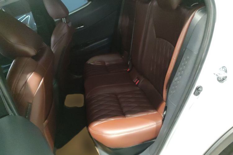 Used Toyota IZOA 2022 Dual-Motor 2.0L Yi Xing Edition Interior 4