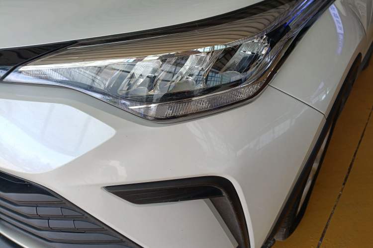 Used Toyota IZOA 2022 2.0L Yixing Version Left Front Headlight