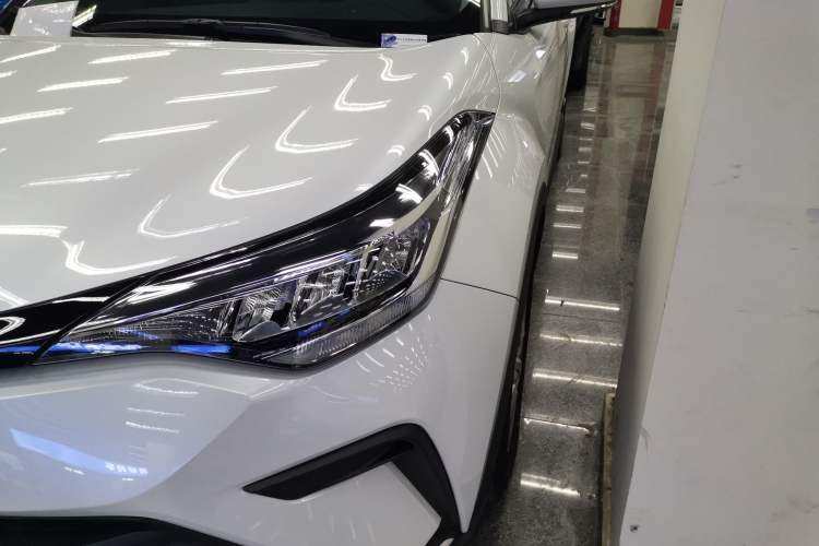 Used Toyota IZOA 2022 2.0L Yixing Version Left Front Headlight