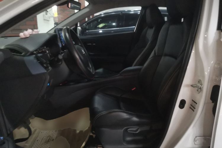 Used Toyota IZOA 2022 2.0L Yixing Version Left Front Seat