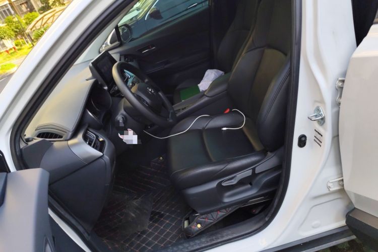 Used Toyota IZOA 2022 2.0L Yixing Version Left Front Seat