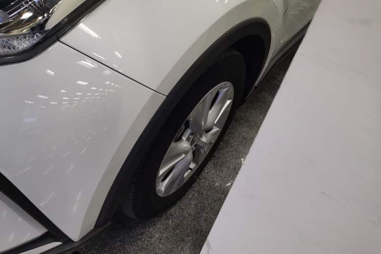 Used Toyota IZOA 2022 2.0L Yixing Version Left Front Wheel Hub