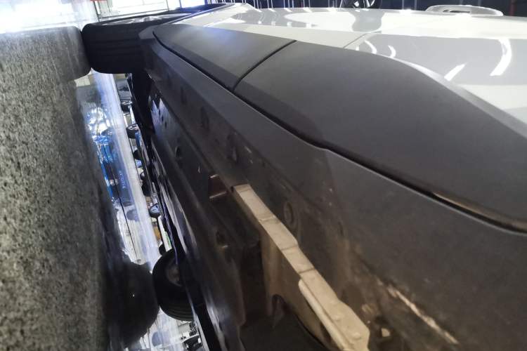 Used Toyota IZOA 2022 2.0L Yixing Version Left Side Sill