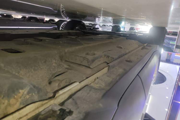 Used Toyota IZOA 2022 2.0L Yixing Version Left Side Sill