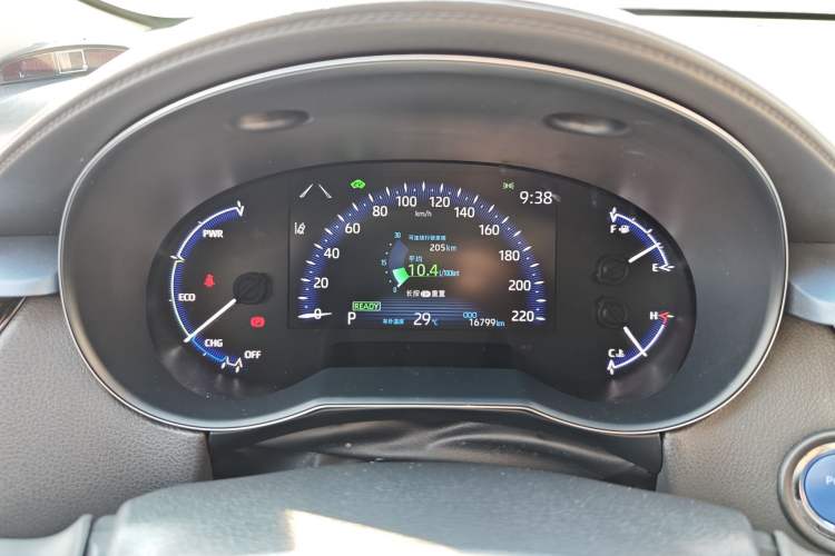 Used Toyota IZOA 2022 Dual-Motor 2.0L Yi Xing Edition Odometer Close Up