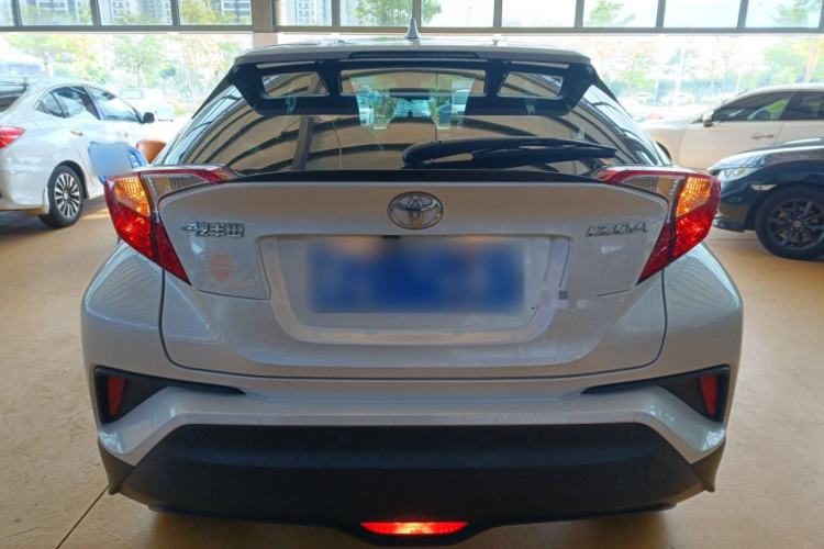 Used Toyota IZOA 2022 2.0L Yixing Version Rear