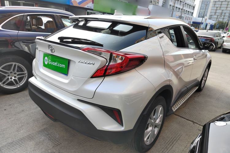 Used Toyota IZOA 2022 2.0L Yixing Version Rear Right 45 Deg