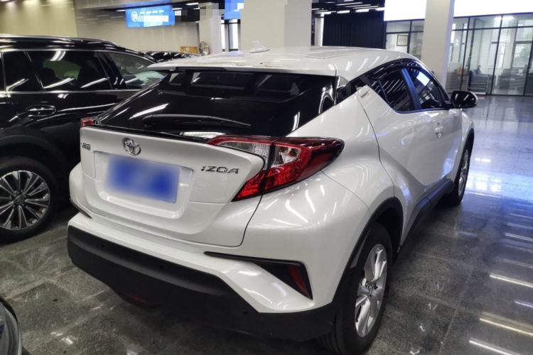 Used Toyota IZOA 2022 2.0L Yixing Version Rear Right 45 Deg