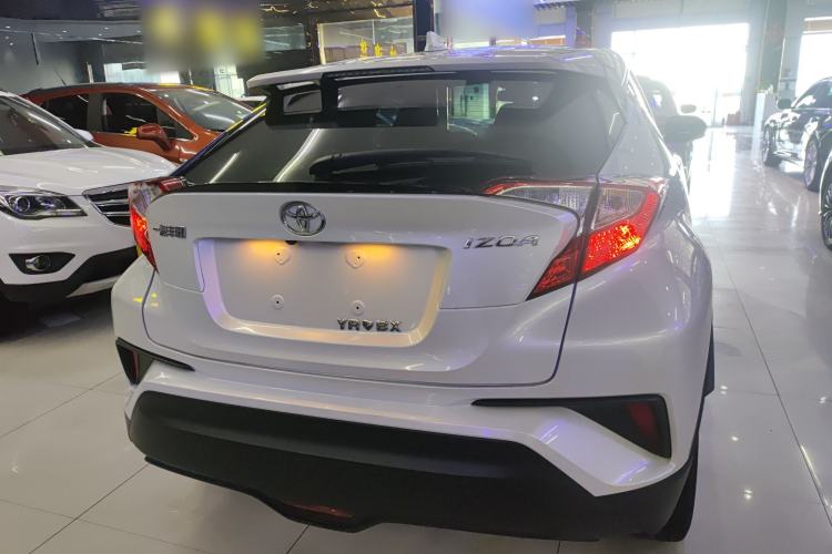 Used Toyota IZOA 2022 2.0L Yixing Version Rear