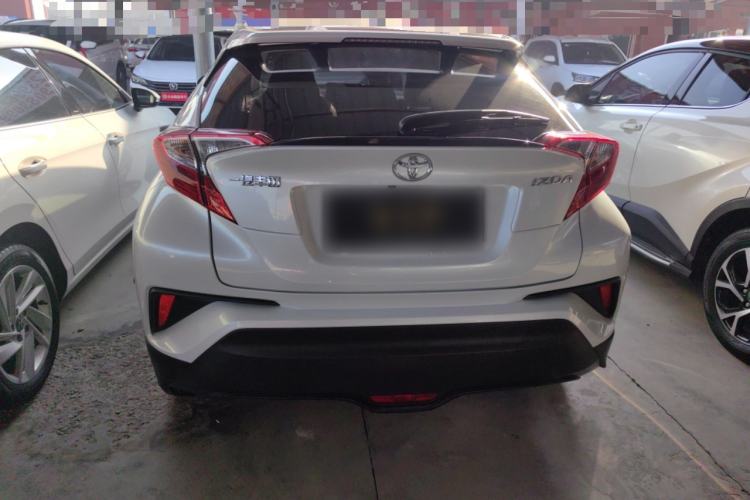 Used Toyota IZOA 2022 2.0L Yixing Version Rear