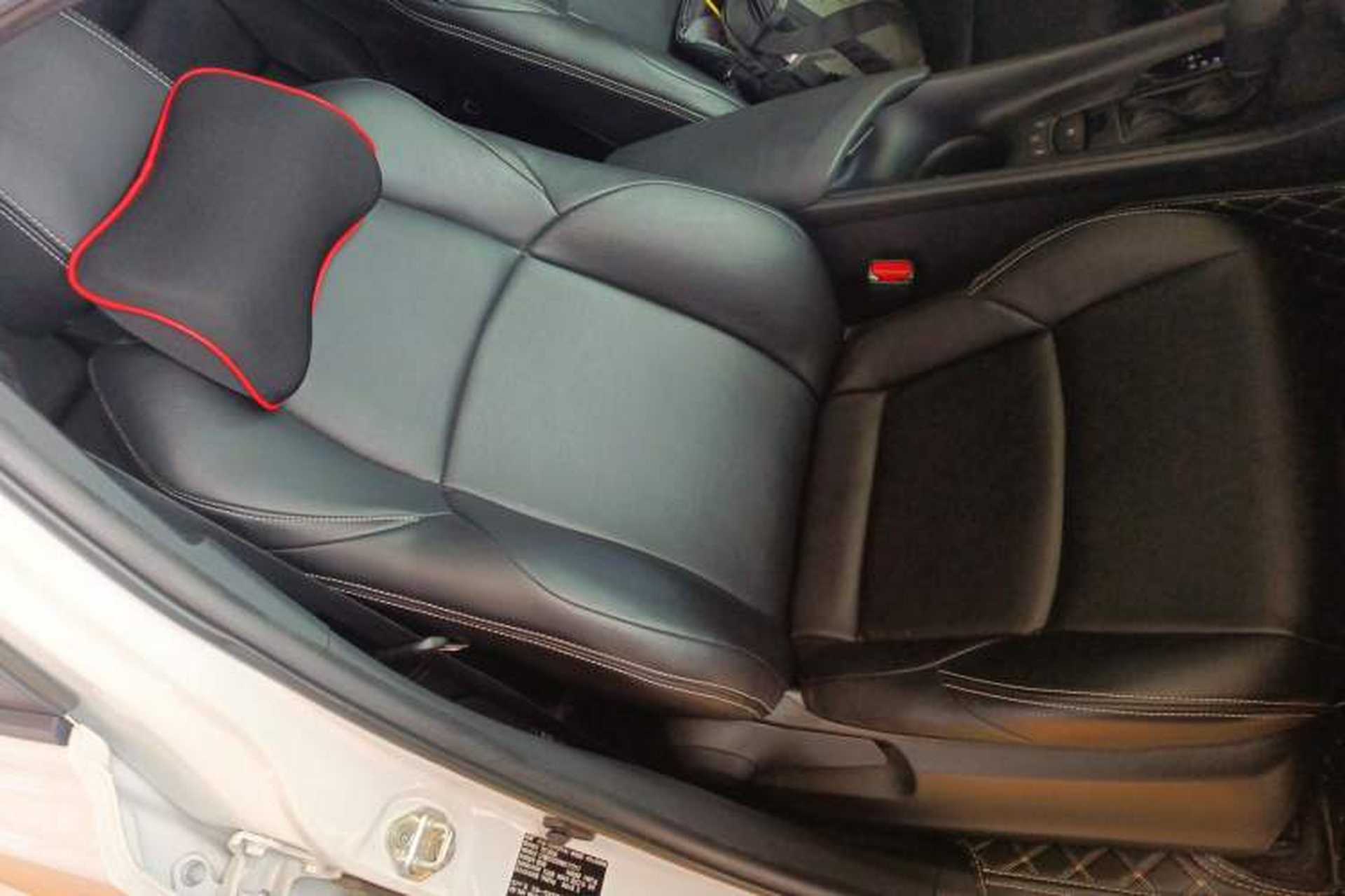 Used Toyota IZOA 2022 2.0L Yixing Version Right Front Seat