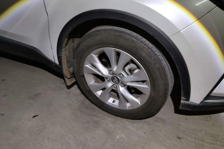 Used Toyota IZOA 2022 2.0L Yixing Version Right Front Wheel Hub