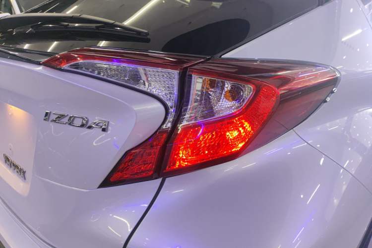 Used Toyota IZOA 2022 2.0L Yixing Version Right Rear Taillight