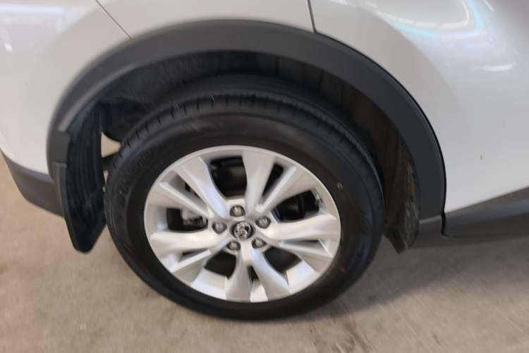 Used Toyota IZOA 2022 2.0L Yixing Version Right Rear Wheel Hub