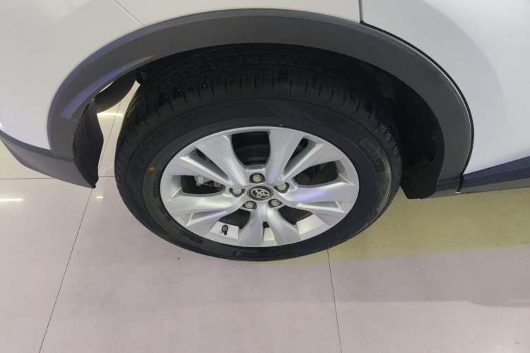 Used Toyota IZOA 2022 2.0L Yixing Version Right Rear Wheel Hub