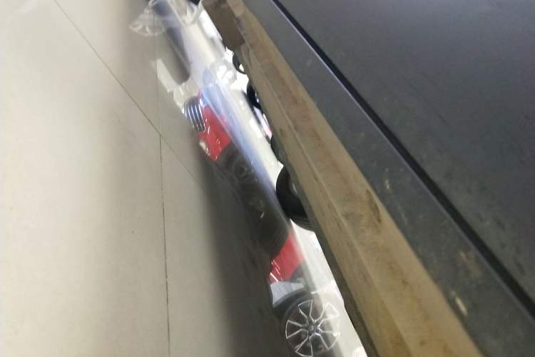Used Toyota IZOA 2022 2.0L Yixing Version Right Side Sill