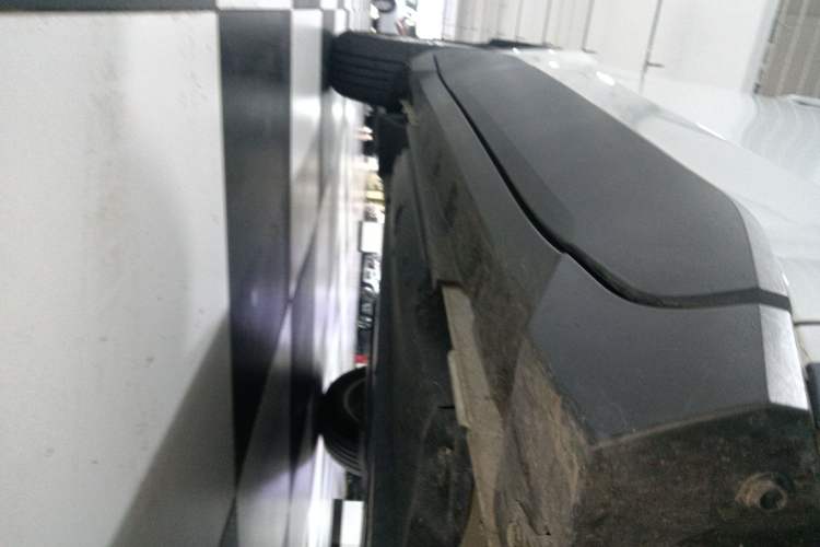 Used Toyota IZOA 2022 2.0L Yixing Version Right Side Sill