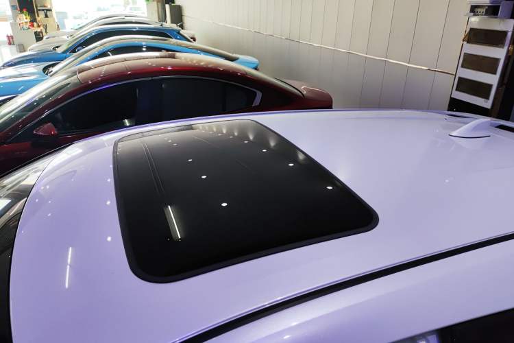 Used Toyota IZOA 2022 2.0L Yixing Version Roof