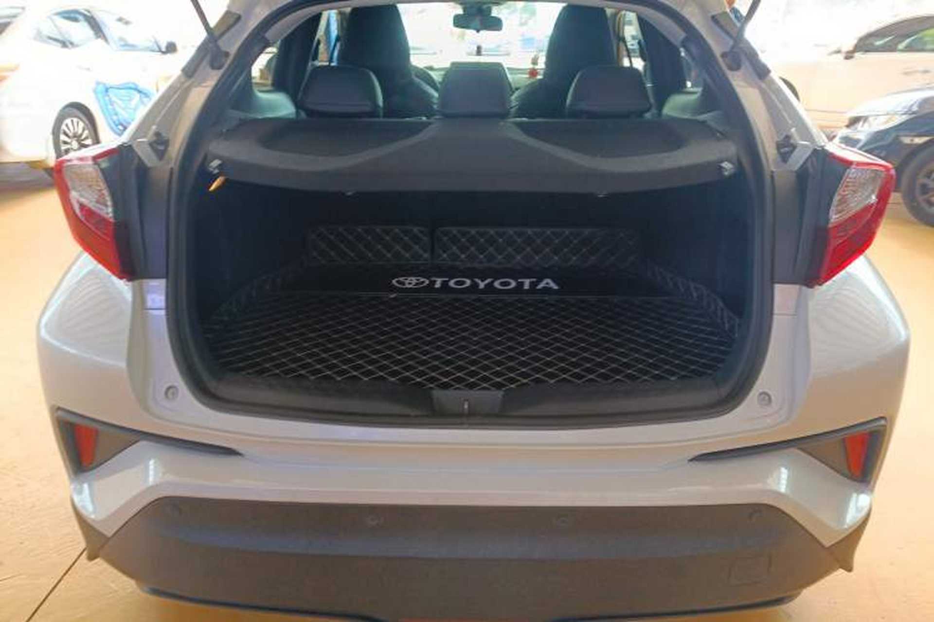 Used Toyota IZOA 2022 2.0L Yixing Version Trunk